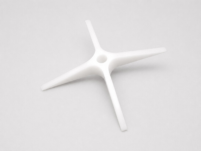 componente in plastica realizzato in tornitura